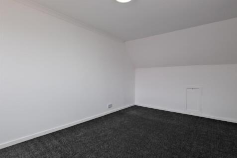 030-4 Gigha Quadrant Wishaw, ML2 0TE.jpg