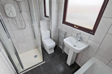 043-4 Gigha Quadrant Wishaw, ML2 0TE.jpg