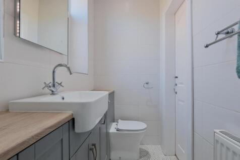 028-140 Caledonian Road Wishaw, ML2 0HT.jpg