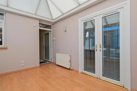 039-140 Caledonian Road Wishaw, ML2 0HT.jpg
