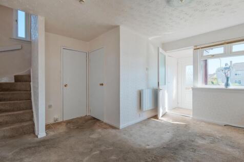 004-4 Moss Road, Wishaw, ML2 8PU.jpg