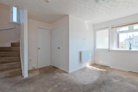 005-4 Moss Road, Wishaw, ML2 8PU.jpg