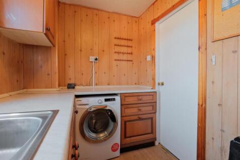 012-4 Moss Road, Wishaw, ML2 8PU.jpg