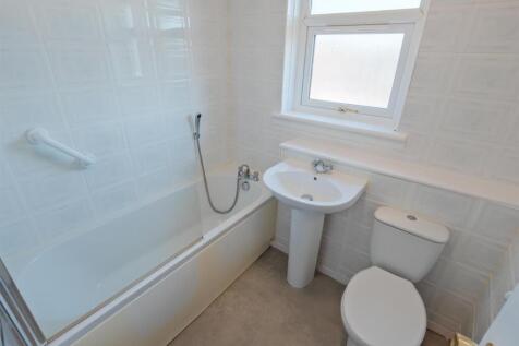 018-4 Moss Road, Wishaw, ML2 8PU.jpg