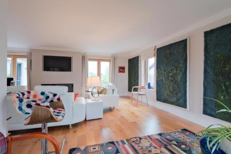 005-15 Cartland Rd, Lanark ML11 7RF.jpg