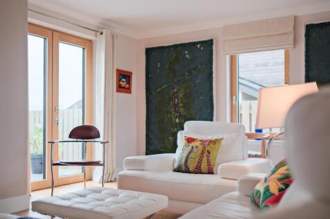 011-15 Cartland Rd, Lanark ML11 7RF.jpg