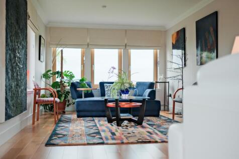 014-15 Cartland Rd, Lanark ML11 7RF.jpg