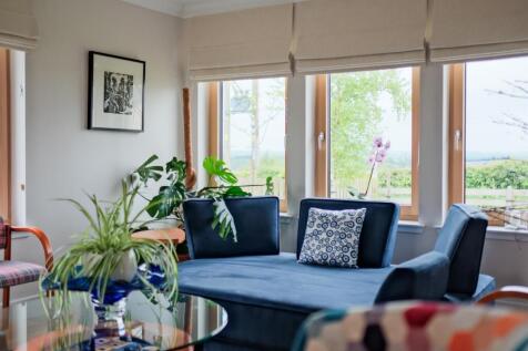 016-15 Cartland Rd, Lanark ML11 7RF.jpg
