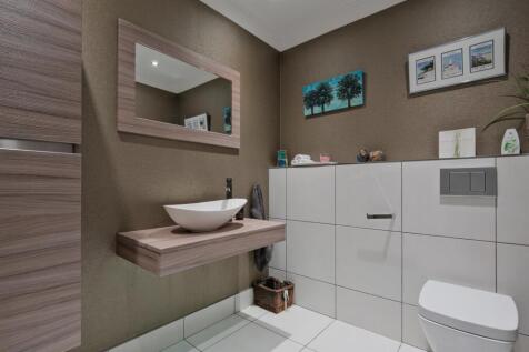 039-15 Cartland Rd, Lanark ML11 7RF.jpg