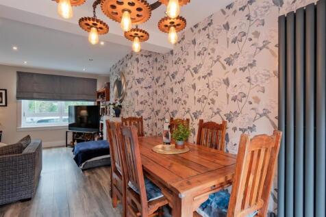 022-34 St Nicholas Road Lanark ML11 7AX.jpg