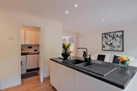 022-66 Morningside Road Newmains ML2 9QN.jpg