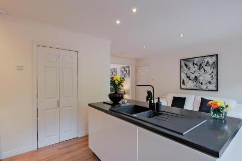 023-66 Morningside Road Newmains ML2 9QN.jpg
