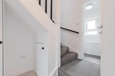 002-68 Butterburn Park, Hamilton ML36 SJ.jpg