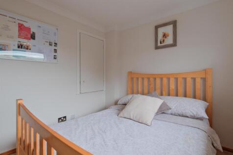 019-32 Currieside Place, Shotts, ML7 4AL.jpg