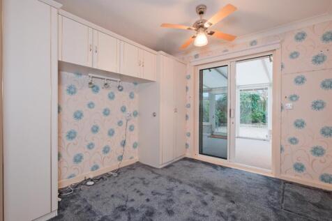 020-3 East Ave, Carluke ML8 5TS.jpg