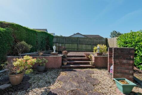 010-11 Whiteshaw Avenue, Carluke, ML8 5DF.jpg