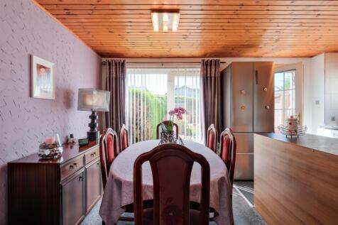 016-11 Whiteshaw Avenue, Carluke, ML8 5DF.jpg
