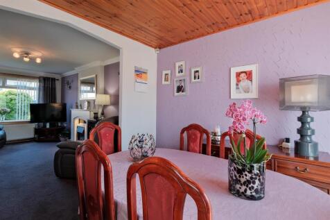 023-11 Whiteshaw Avenue, Carluke, ML8 5DF.jpg