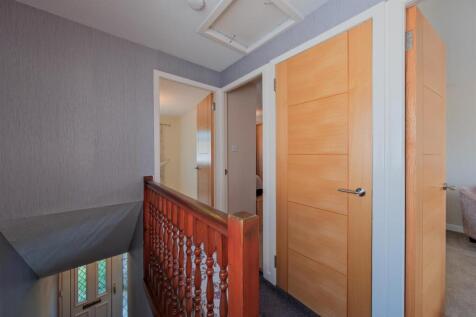025-11 Whiteshaw Avenue, Carluke, ML8 5DF.jpg