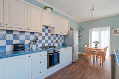 016-64 Sandy Road Carluke ML8 5DH.jpg