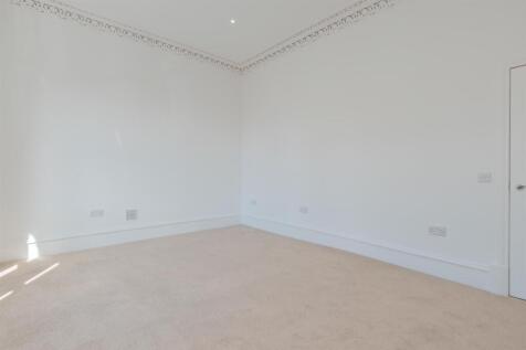 019-46 Main St, Wishaw ML2 7AF.jpg