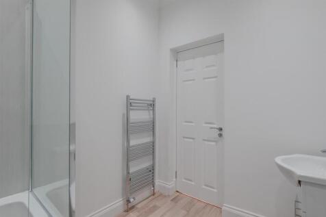 031-46 Main St, Wishaw ML2 7AF.jpg