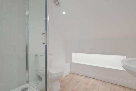 049-46 Main St, Wishaw ML2 7AF.jpg