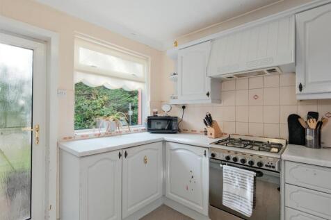 017-70 Alan Avenue, Carluke, ML8 5UA.jpg