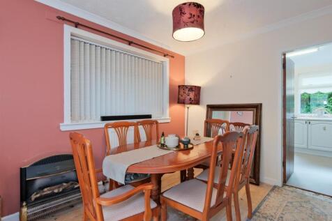 022-70 Alan Avenue, Carluke, ML8 5UA.jpg
