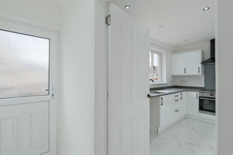 027-1 Innellin Crescent, Shotts ML4 4DB.jpg