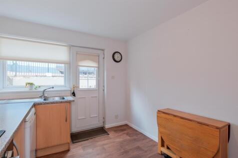 019-18 Calderbank View, Baillieston G69 7RL.jpg