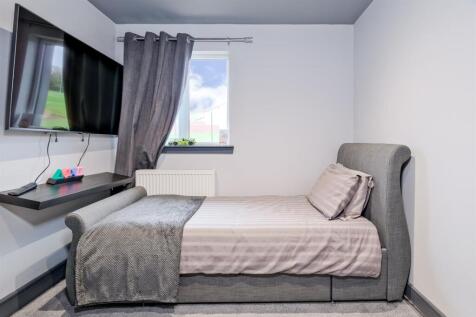 032-32 Kenmore Way, Carluke ML8 5RZ.jpg