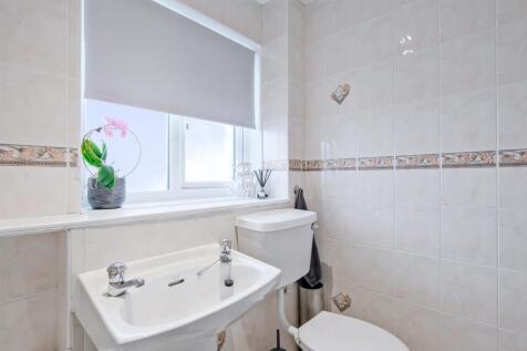 037-32 Kenmore Way, Carluke ML8 5RZ.jpg