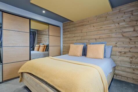 044-32 Kenmore Way, Carluke ML8 5RZ.jpg