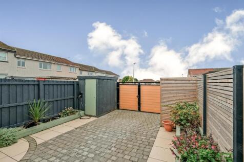 010-32 Kenmore Way, Carluke ML8 5RZ.jpg