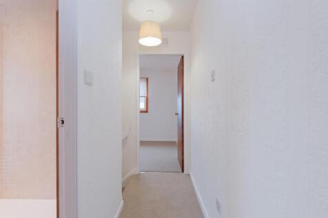 028-5 Mayfield Place, Carluke ML8 4HQ.jpg