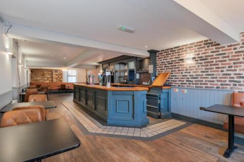 003-The Kirkton Inn, 10 Kirkton Street, Carluke ML