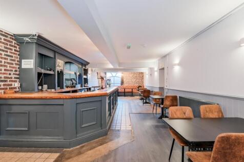 007-The Kirkton Inn, 10 Kirkton Street, Carluke ML