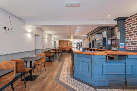 005-The Kirkton Inn, 10 Kirkton Street, Carluke ML