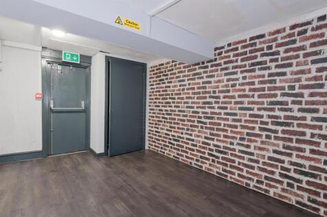 010-The Kirkton Inn, 10 Kirkton Street, Carluke ML