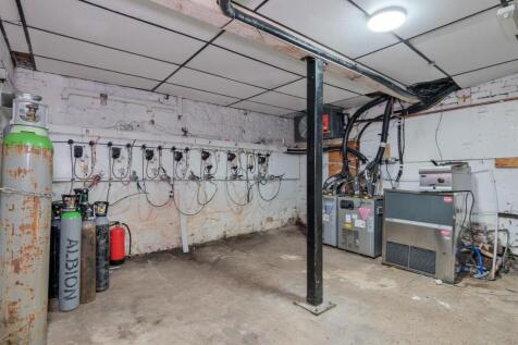 014-The Kirkton Inn, 10 Kirkton Street, Carluke ML