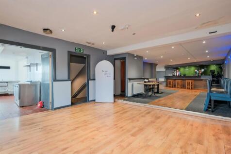 031-The Kirkton Inn, 10 Kirkton Street, Carluke ML