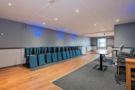 038-The Kirkton Inn, 10 Kirkton Street, Carluke ML