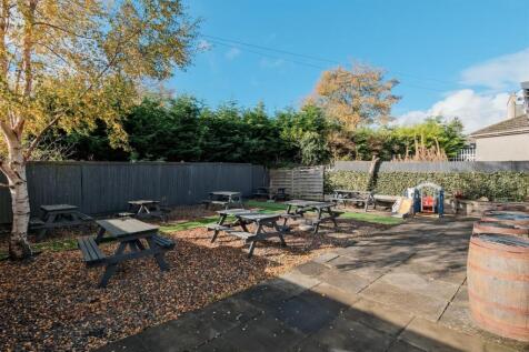 051-The Kirkton Inn, 10 Kirkton Street, Carluke ML