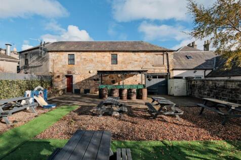 053-The Kirkton Inn, 10 Kirkton Street, Carluke ML