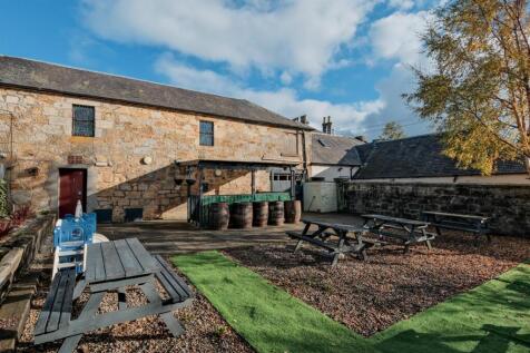 054-The Kirkton Inn, 10 Kirkton Street, Carluke ML