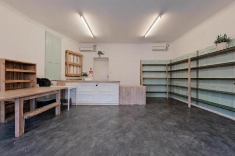 003-208 Riverside Rd Kirkfieldbank ML11 9JJ.jpg