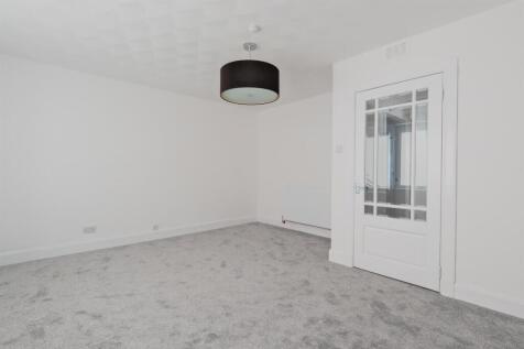 010-28 Burnside Avenue.jpg