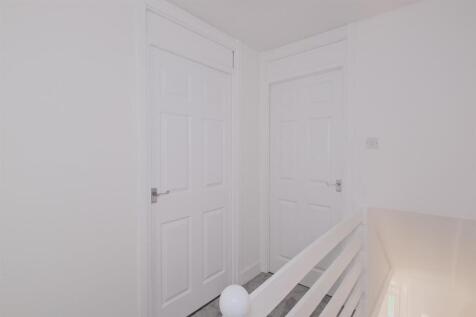 022-28 Burnside Avenue.jpg