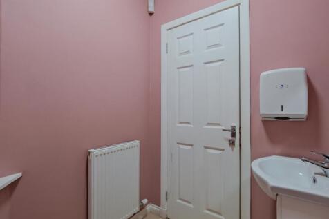 008-26 Broomgate, Lanark ML11 9ET.jpg
